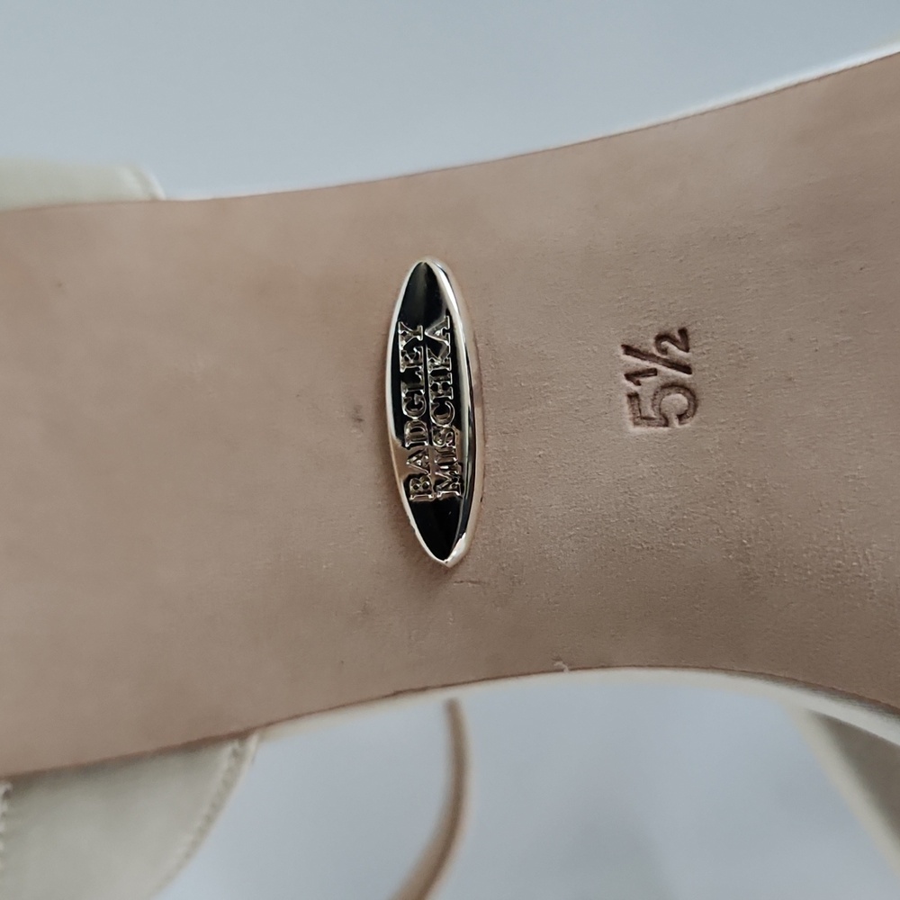 Badgley Mischka Samantha Embellished Satin Sandals $215 5.5 - Picture 11 of 13